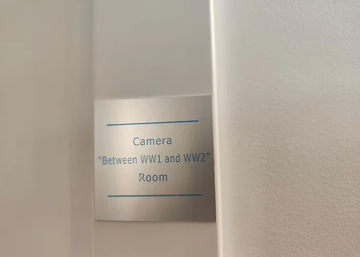 Bed & Breakfast 20th Century