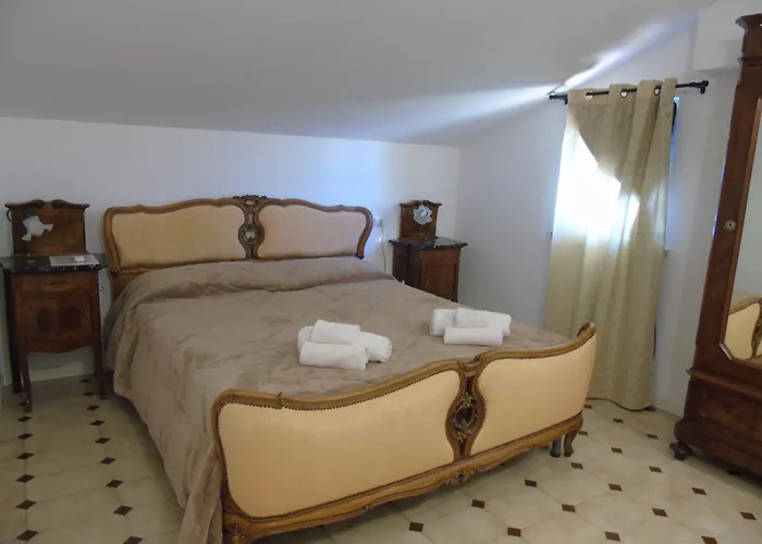 20th Century Bed & Breakfast *