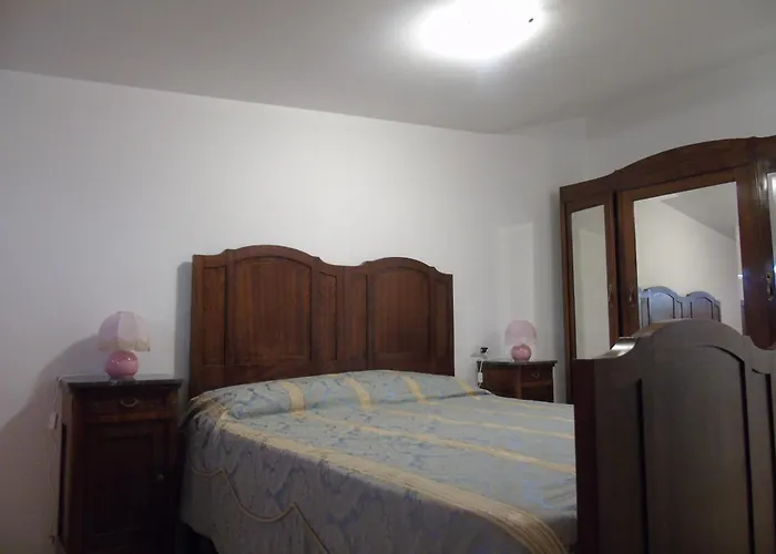 20th Century Panzió Pineto