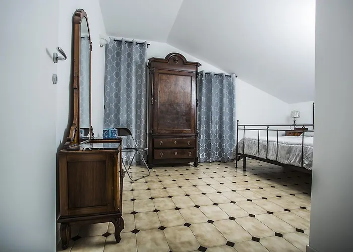 Bed & Breakfast 20th Century